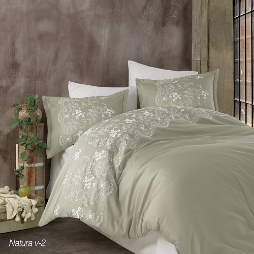 LENJERIE DE PAT SATIN BRODAT 6 PIESE (NATURA V2)cutie cadou